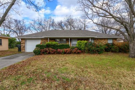 929 Wood Street Sanger TX 76266