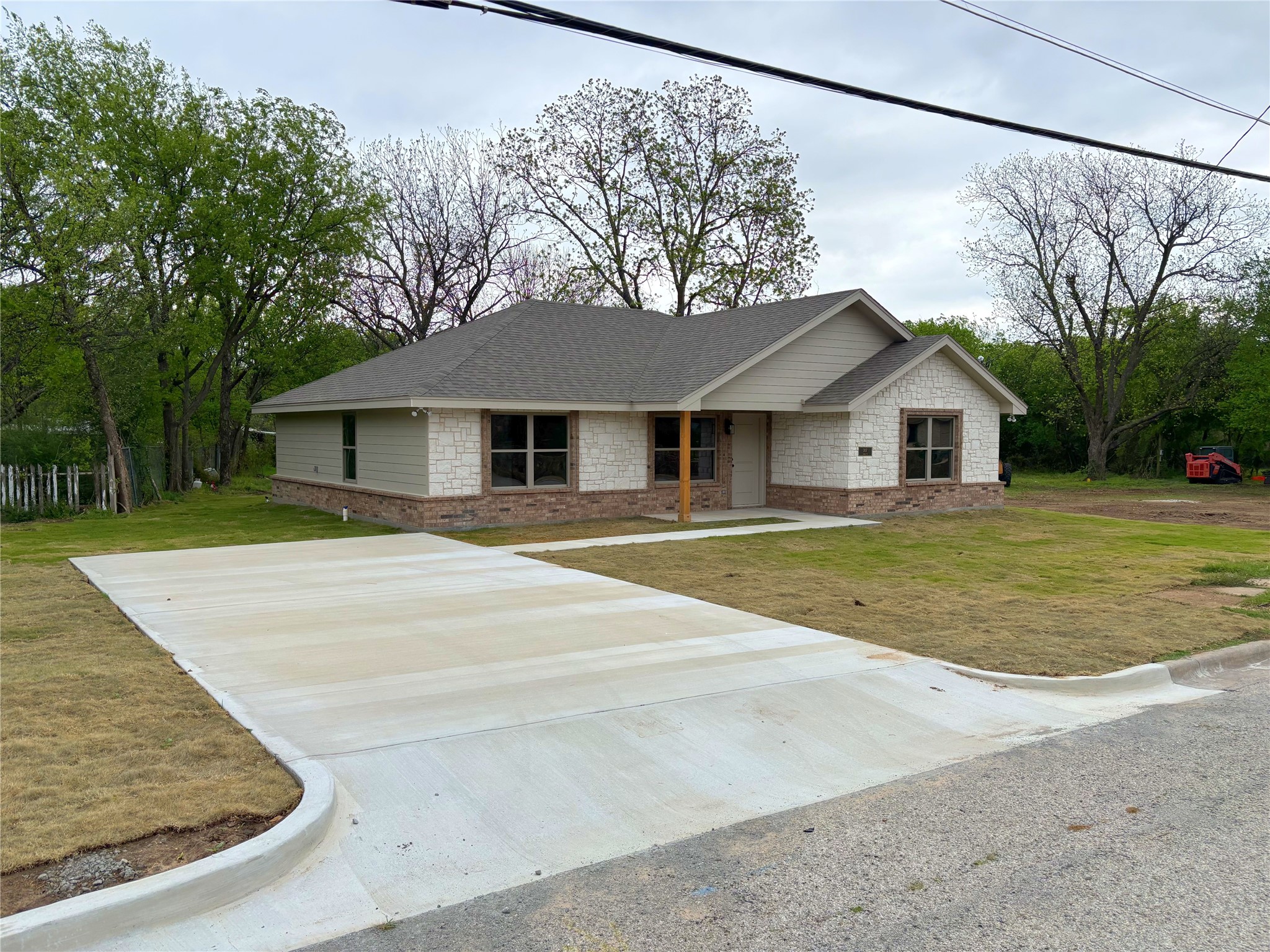307 Elba Street Bowie TX 76230