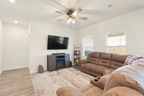 513 Jameson Street Springtown TX 76082