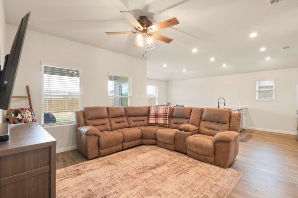 513 Jameson Street Springtown TX 76082