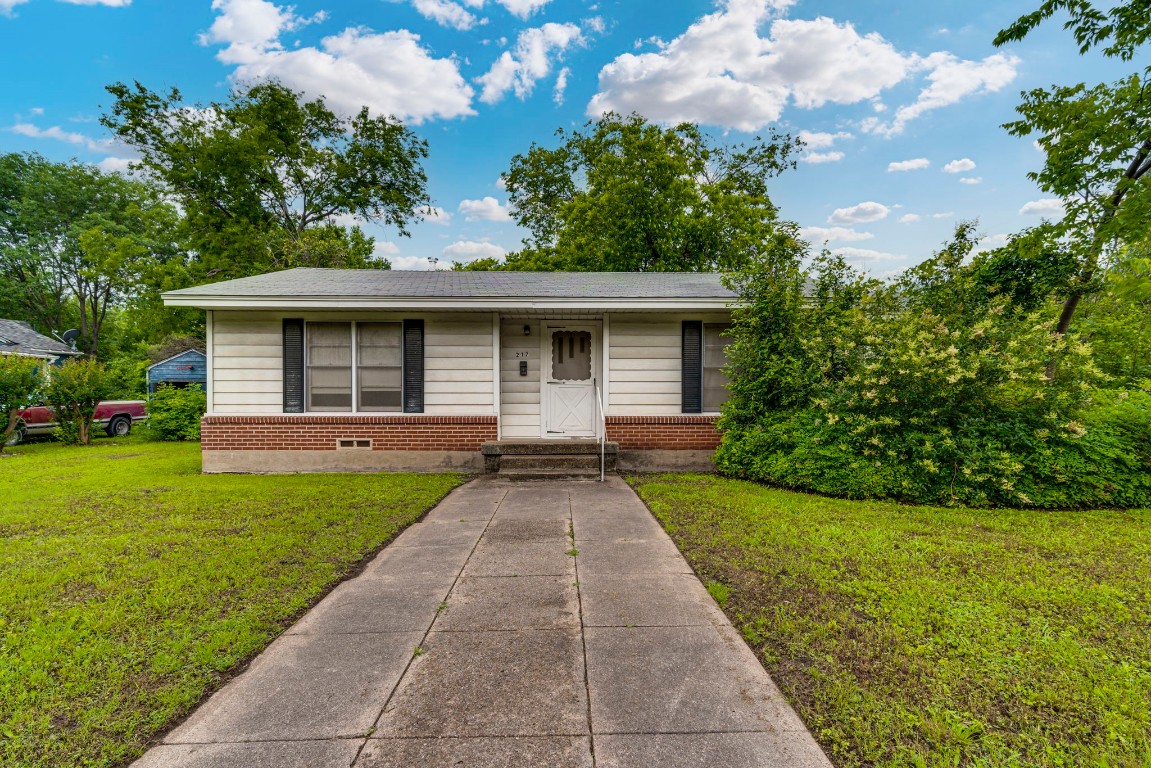 217 University Avenue Waxahachie TX 75165