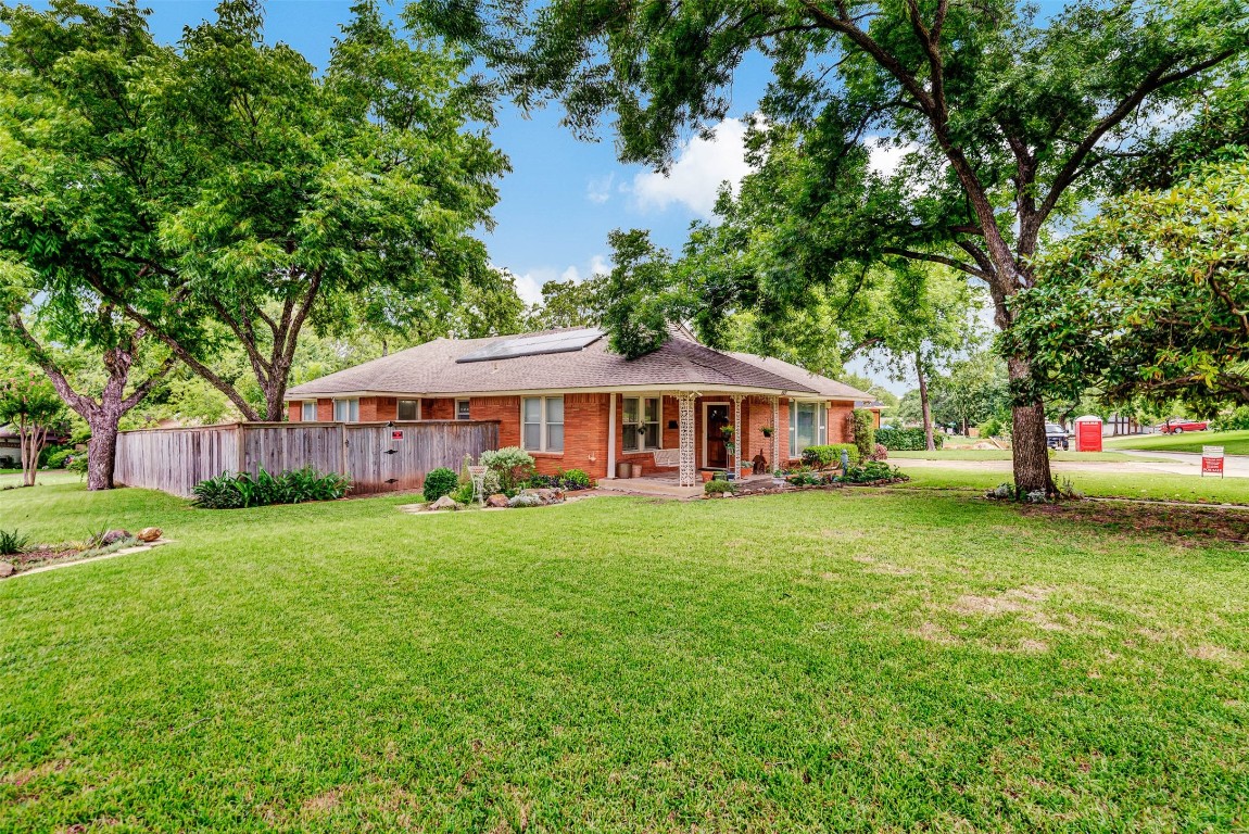 1001 NW 8th Street Grand Prairie TX 75050