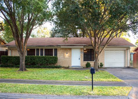 718 E Martin Lane Sherman TX 75090