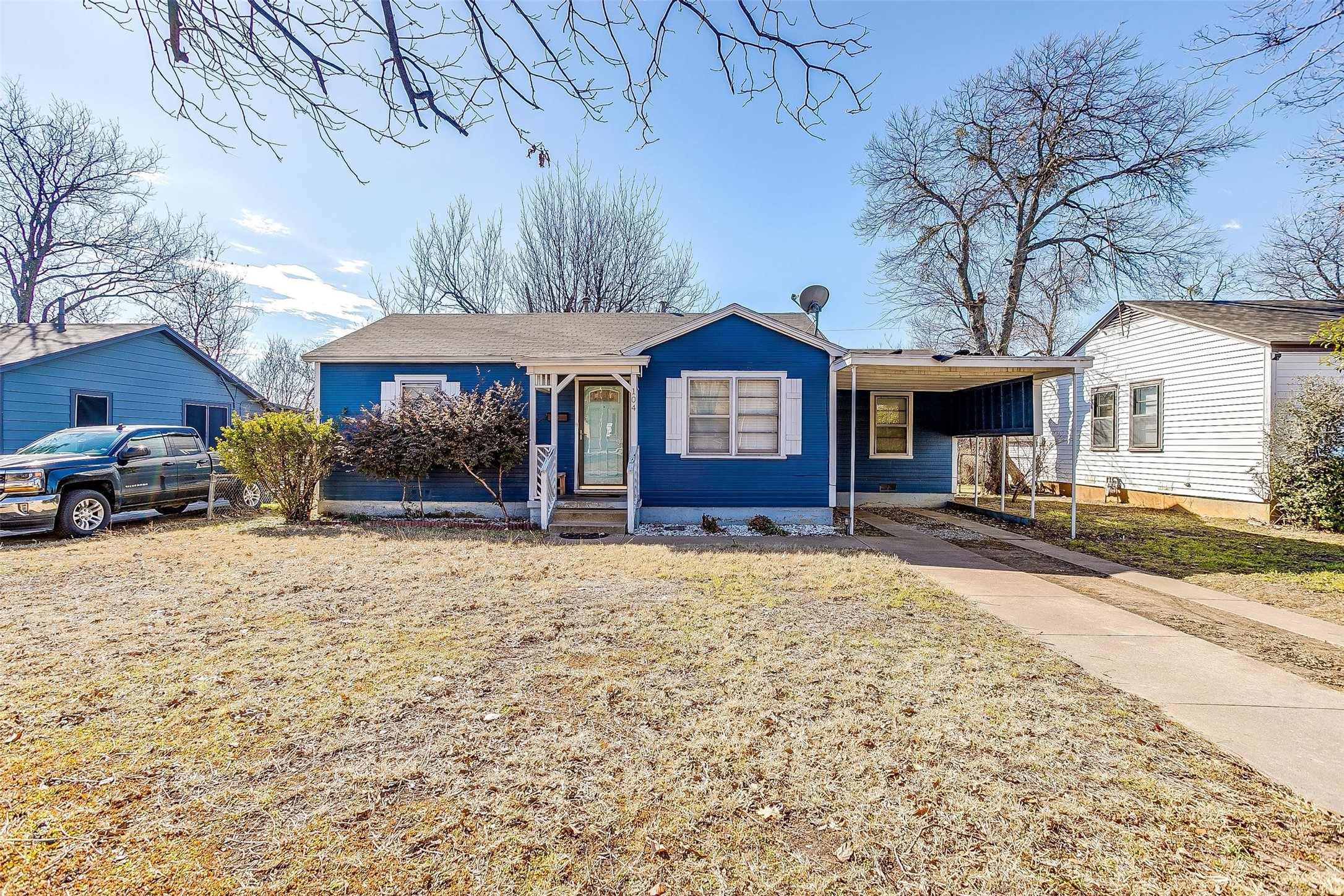 104 SE Tarrant Avenue Burleson TX 76028