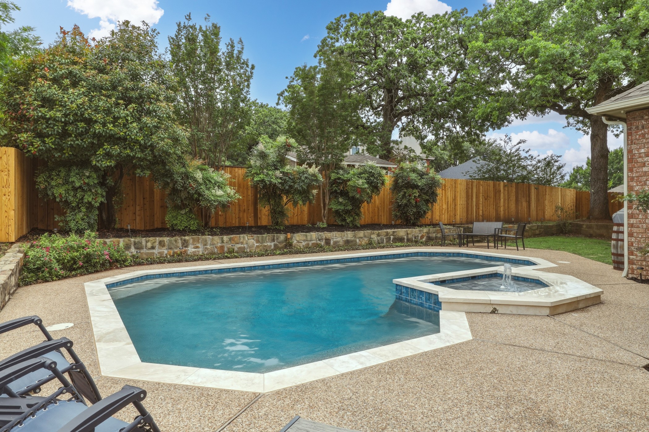 7612 Oak Knoll Drive North Richland Hills TX 76182