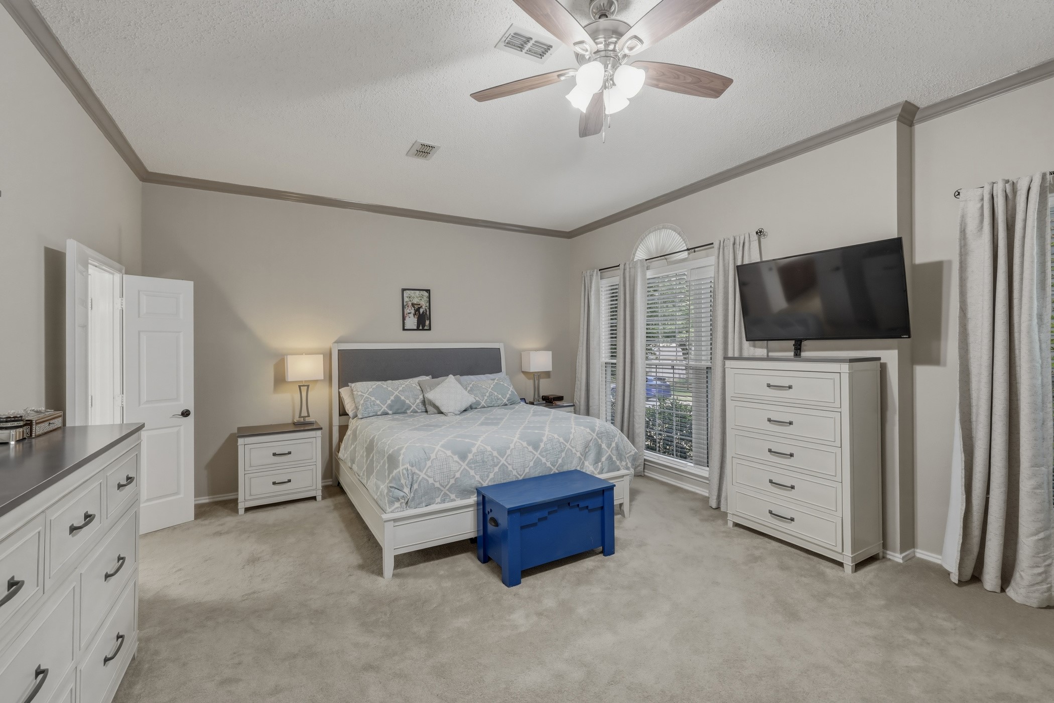7612 Oak Knoll Drive North Richland Hills TX 76182