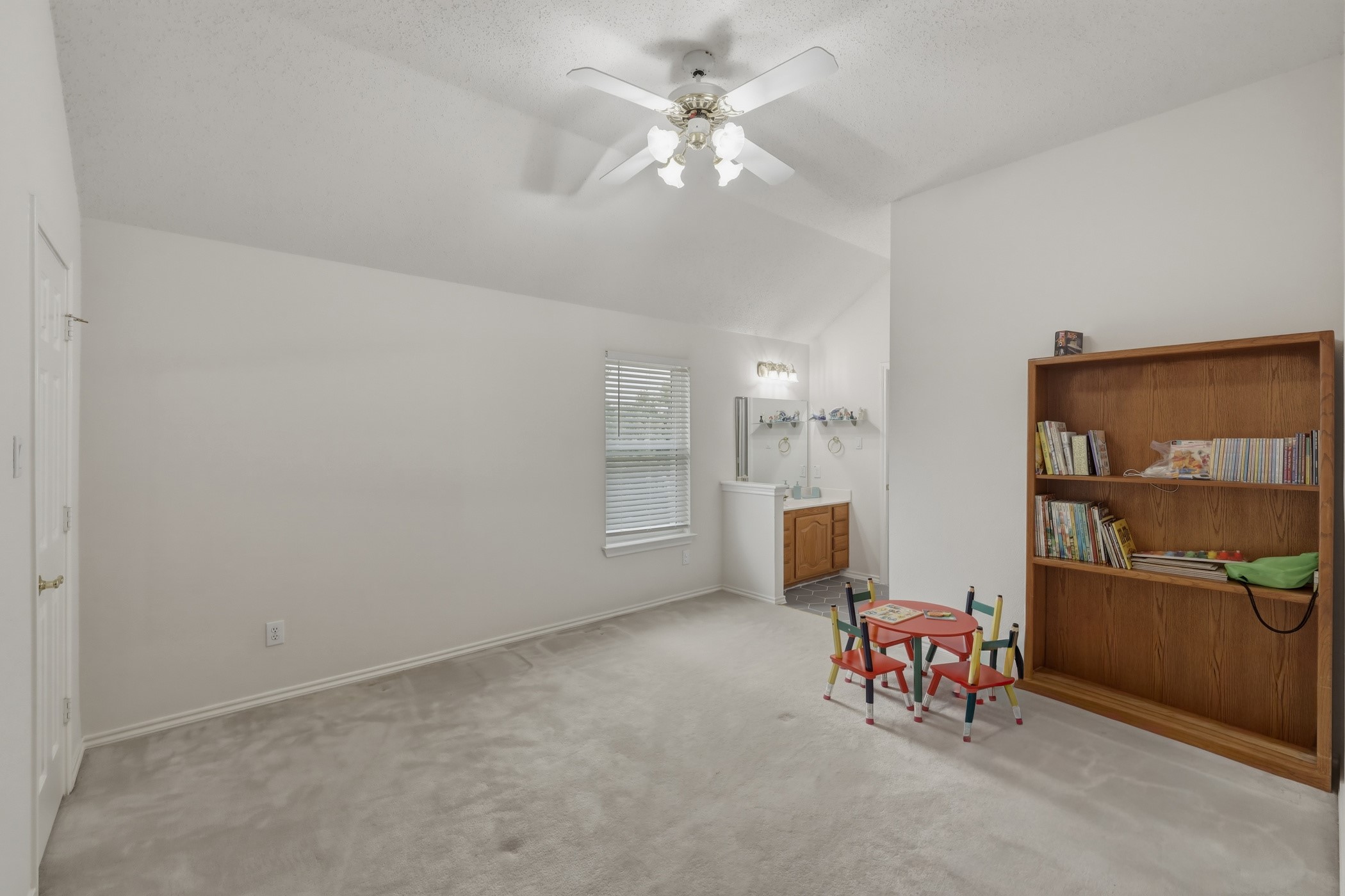 7612 Oak Knoll Drive North Richland Hills TX 76182
