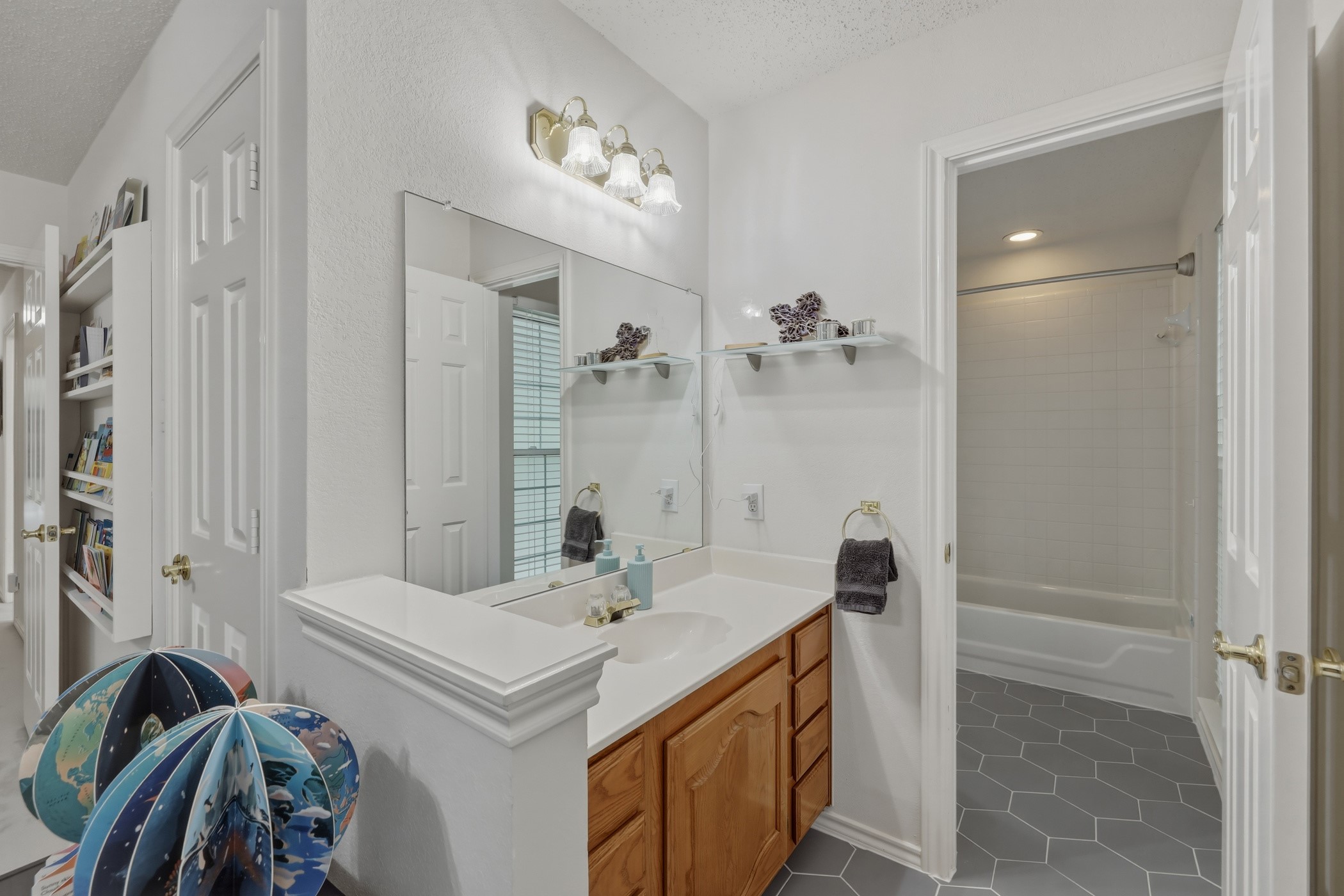 7612 Oak Knoll Drive North Richland Hills TX 76182