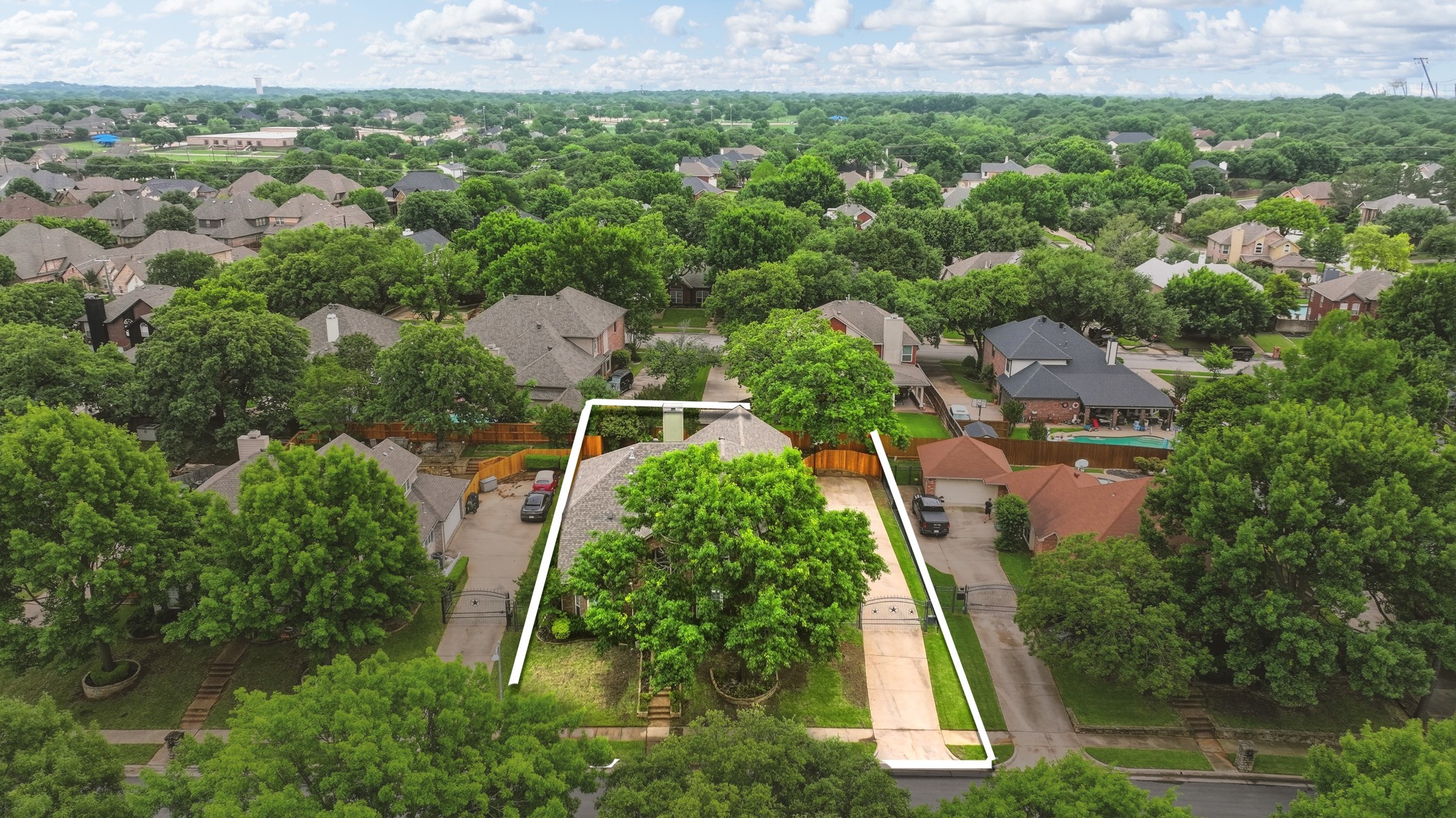 7612 Oak Knoll Drive North Richland Hills TX 76182