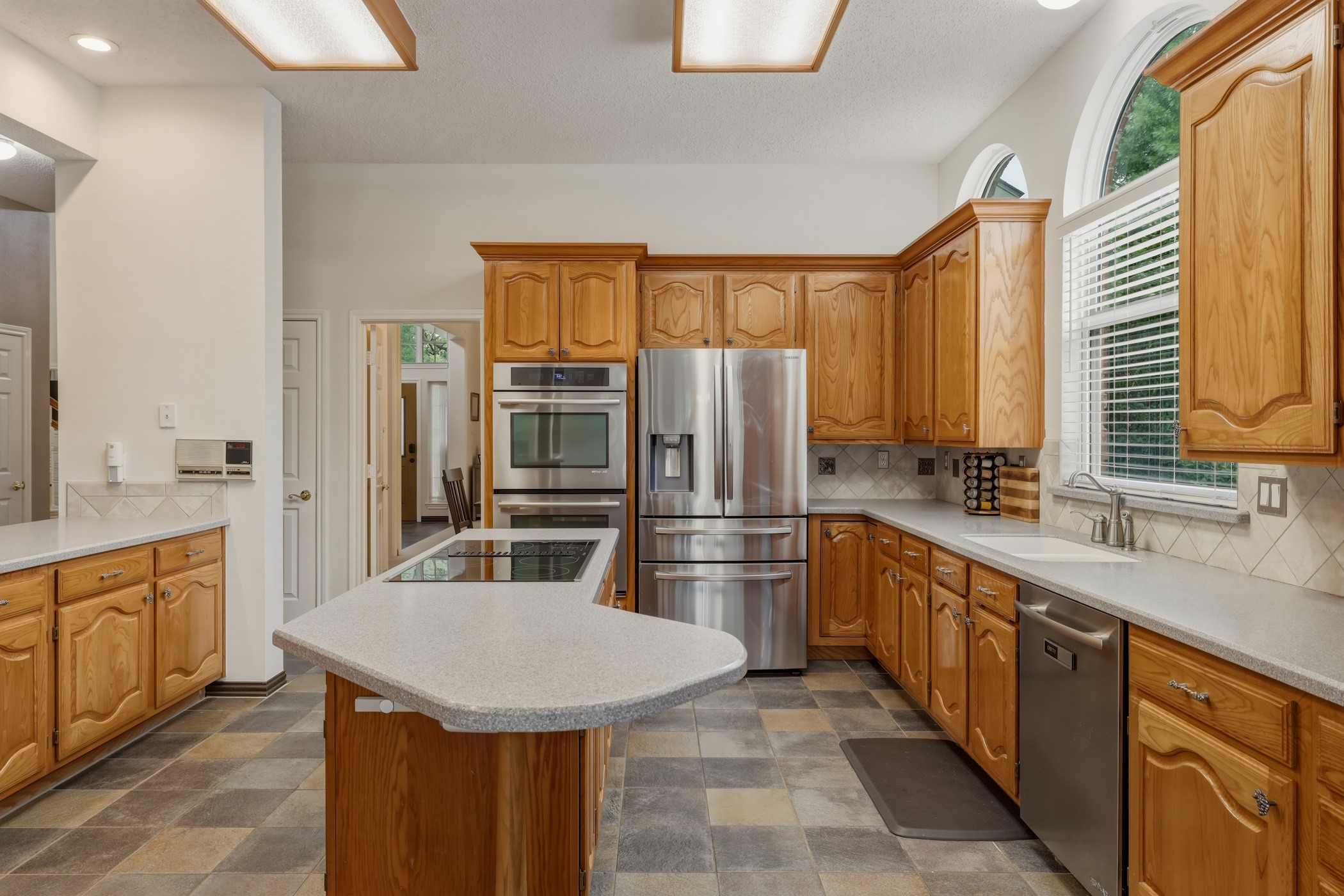 7612 Oak Knoll Drive North Richland Hills TX 76182