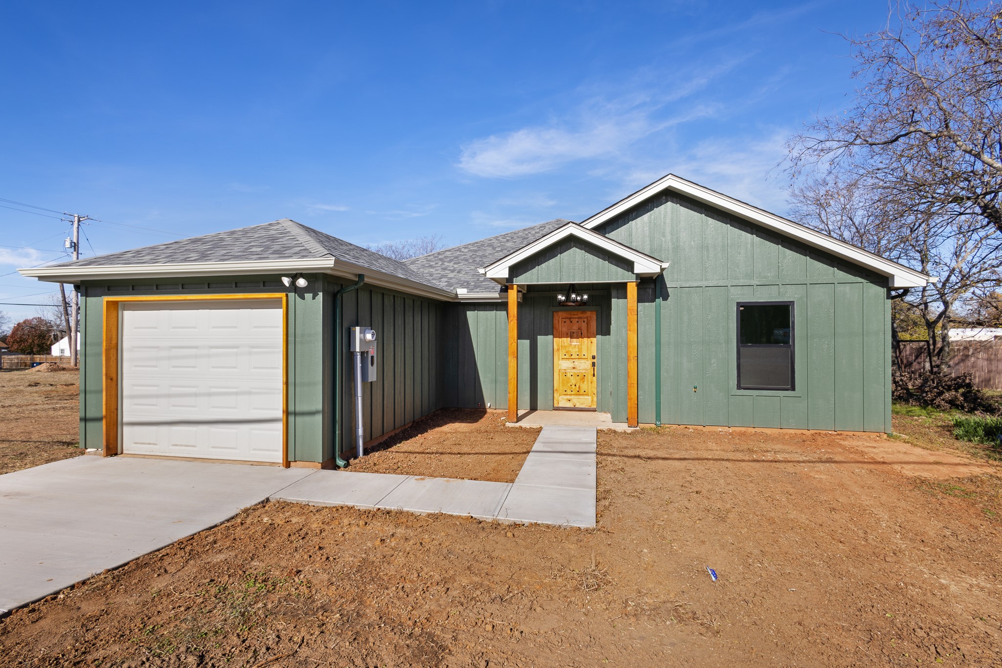 303 E Bois D Arc Nocona TX 76255