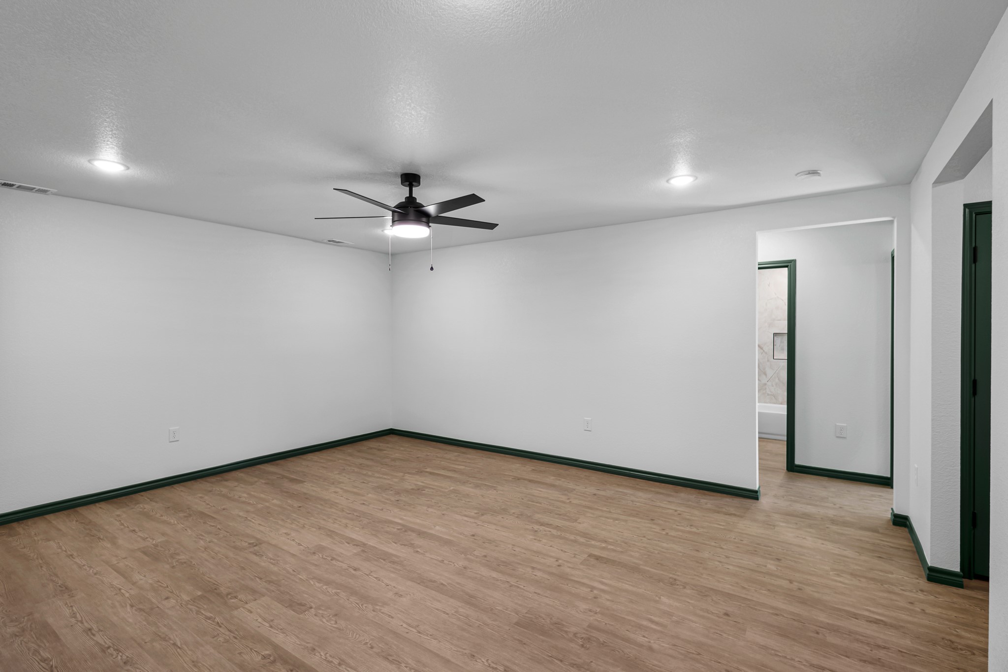 303 E Bois D Arc Nocona TX 76255