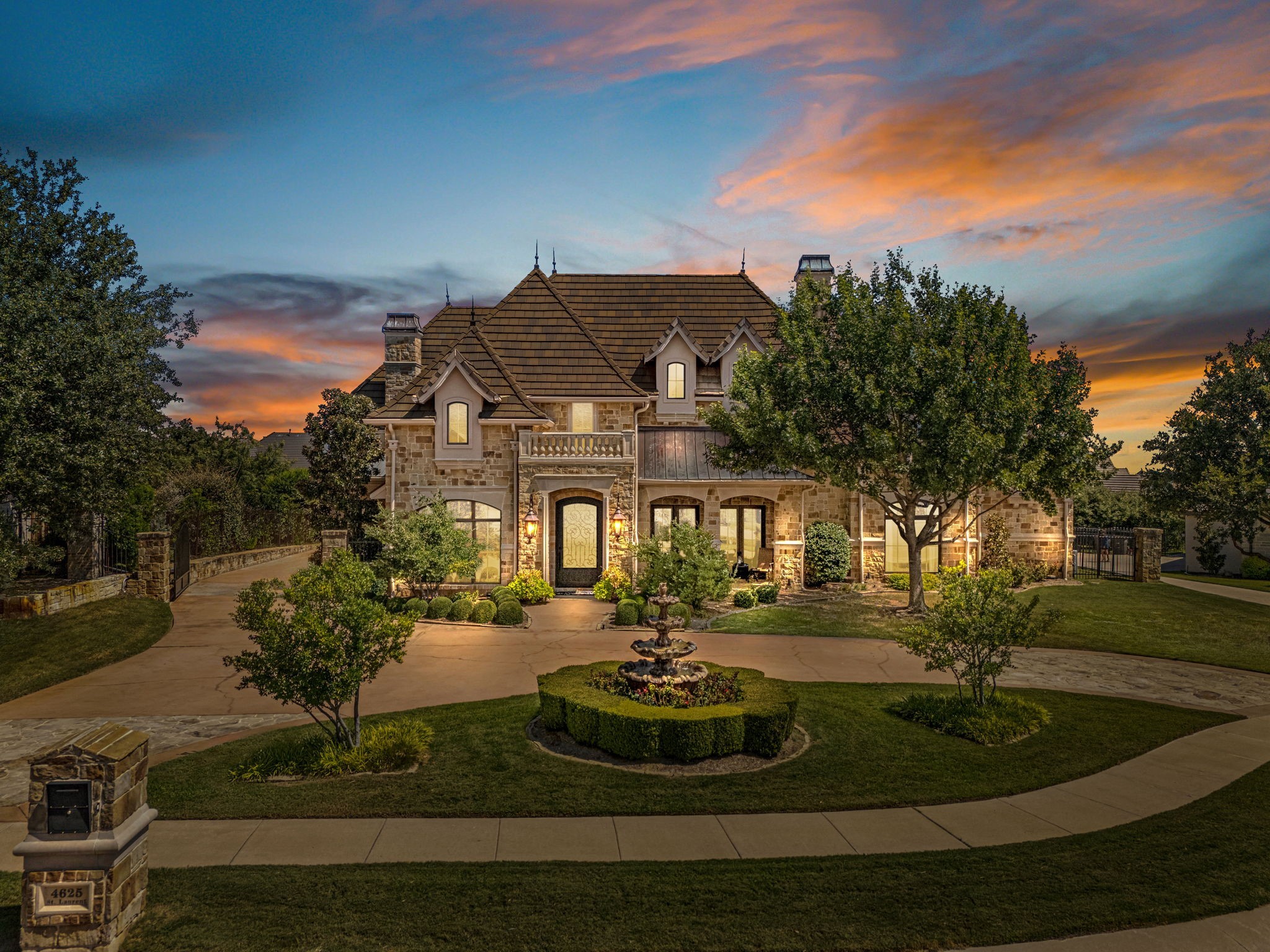 Fort Worth TX, 4625 Saint Laurent Court