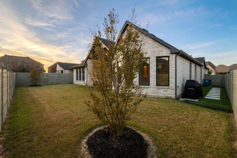 1221 13th Street Argyle TX 76226