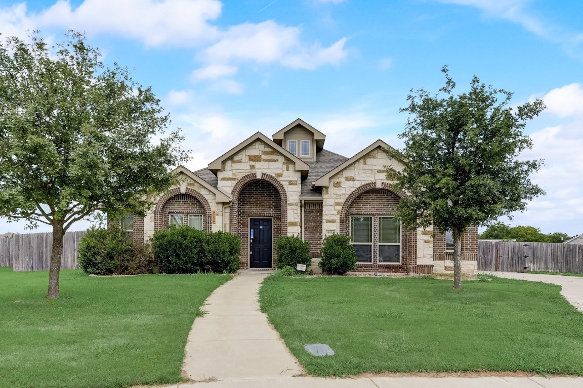 6601 Shady Nook Drive Midlothian TX 76065