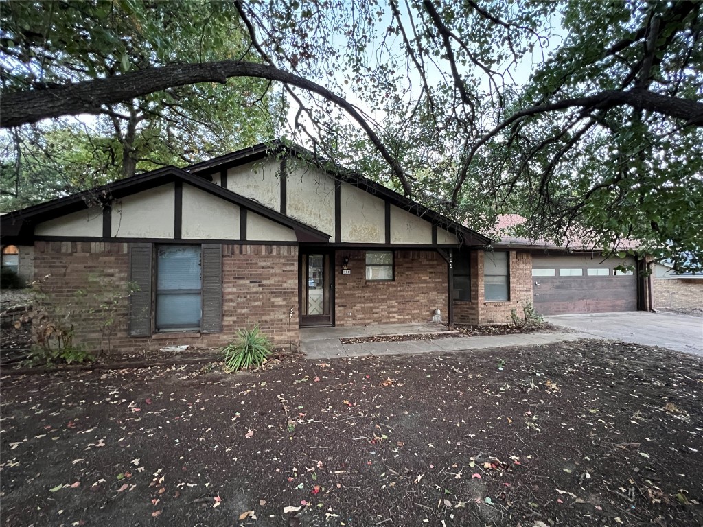 106 Camelot Drive Weatherford TX 76086
