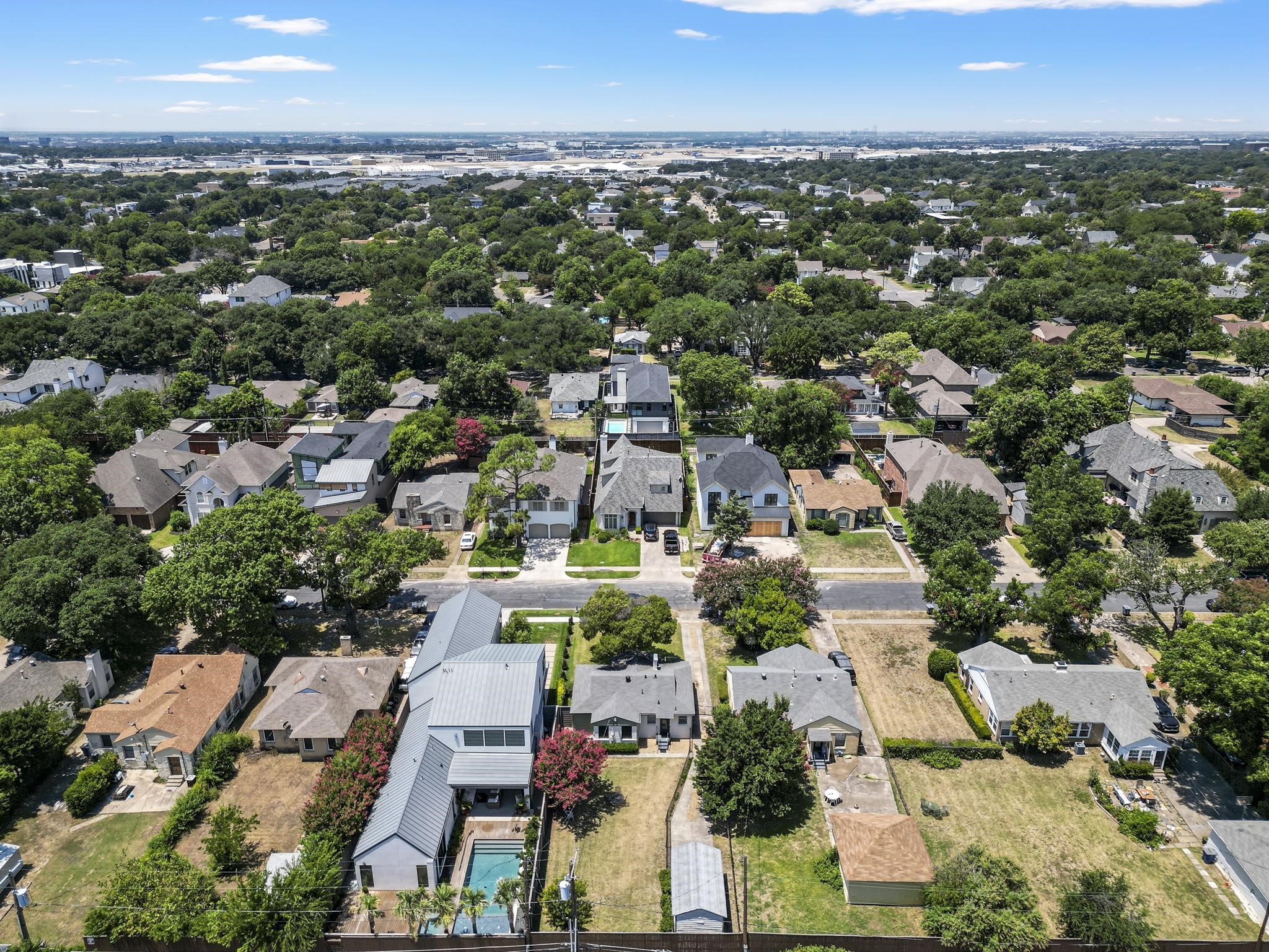 7318 Robin Road Dallas TX 75209