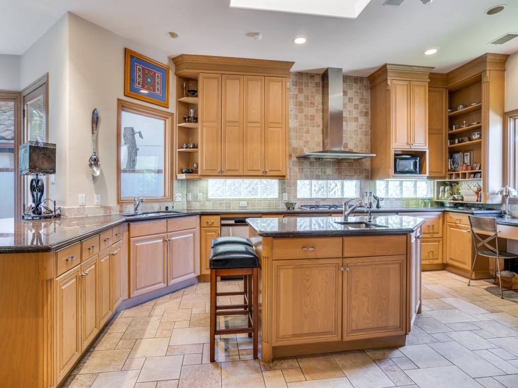 7111 Hill Forest Drive Dallas TX 75230