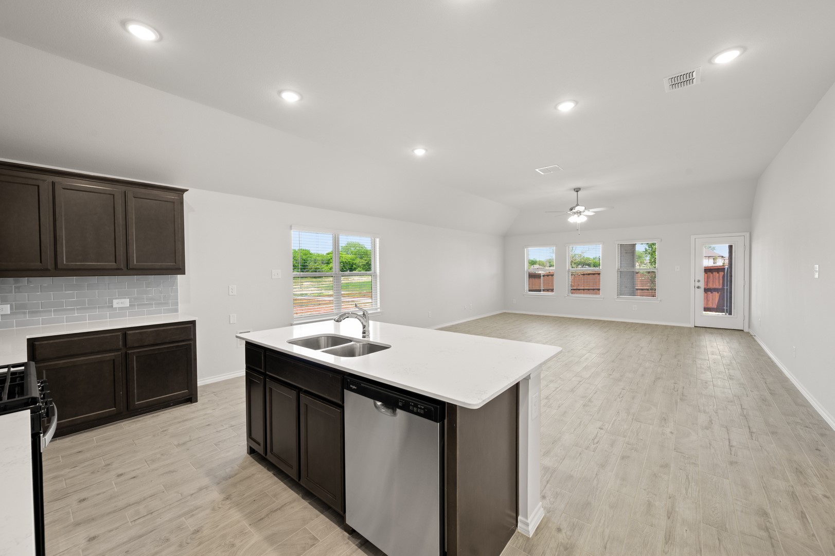 2833 Hay Lane Midlothian TX 76065