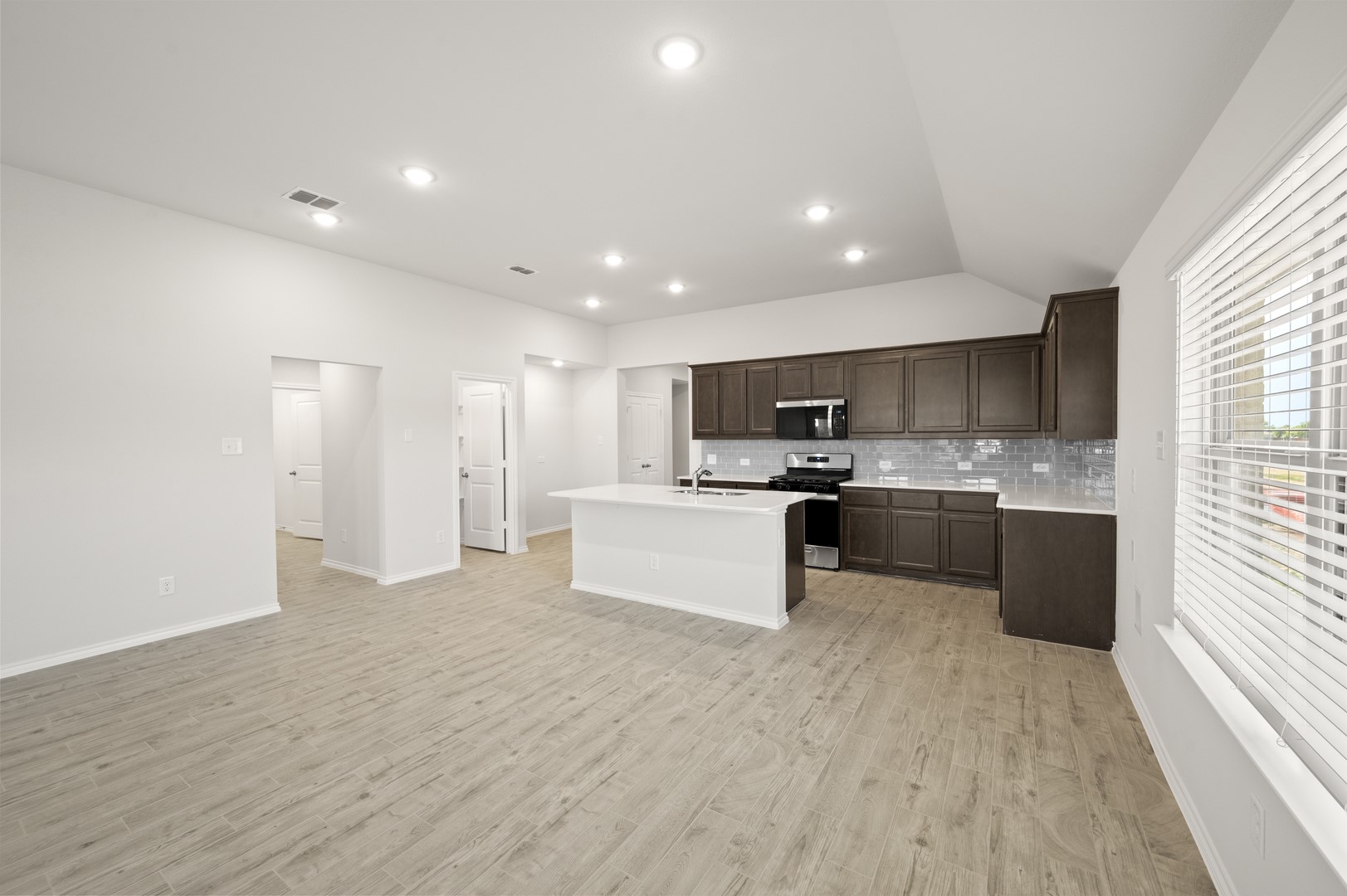 2833 Hay Lane Midlothian TX 76065