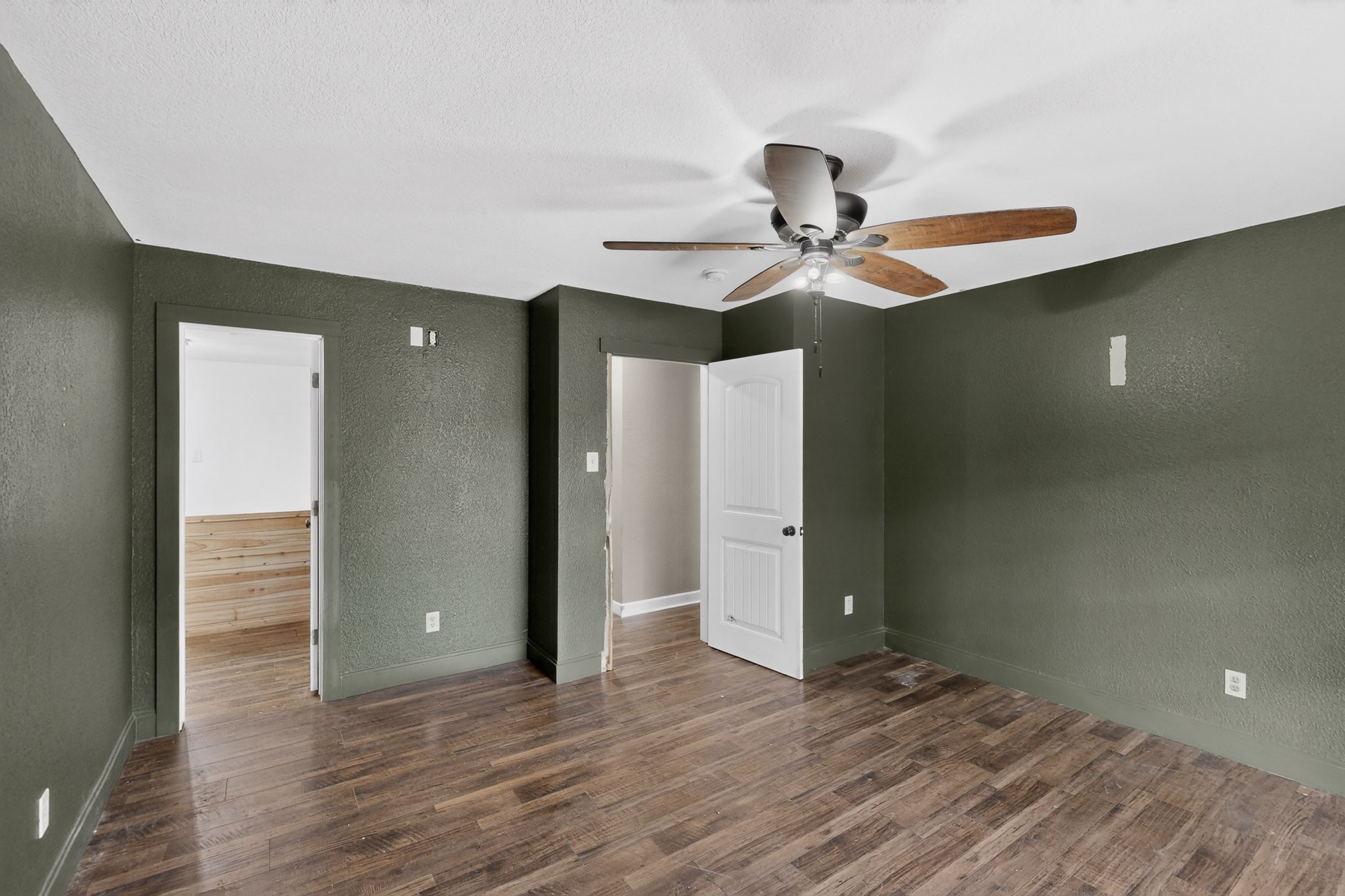 4600 Hunters Glen Court Granbury TX 76048