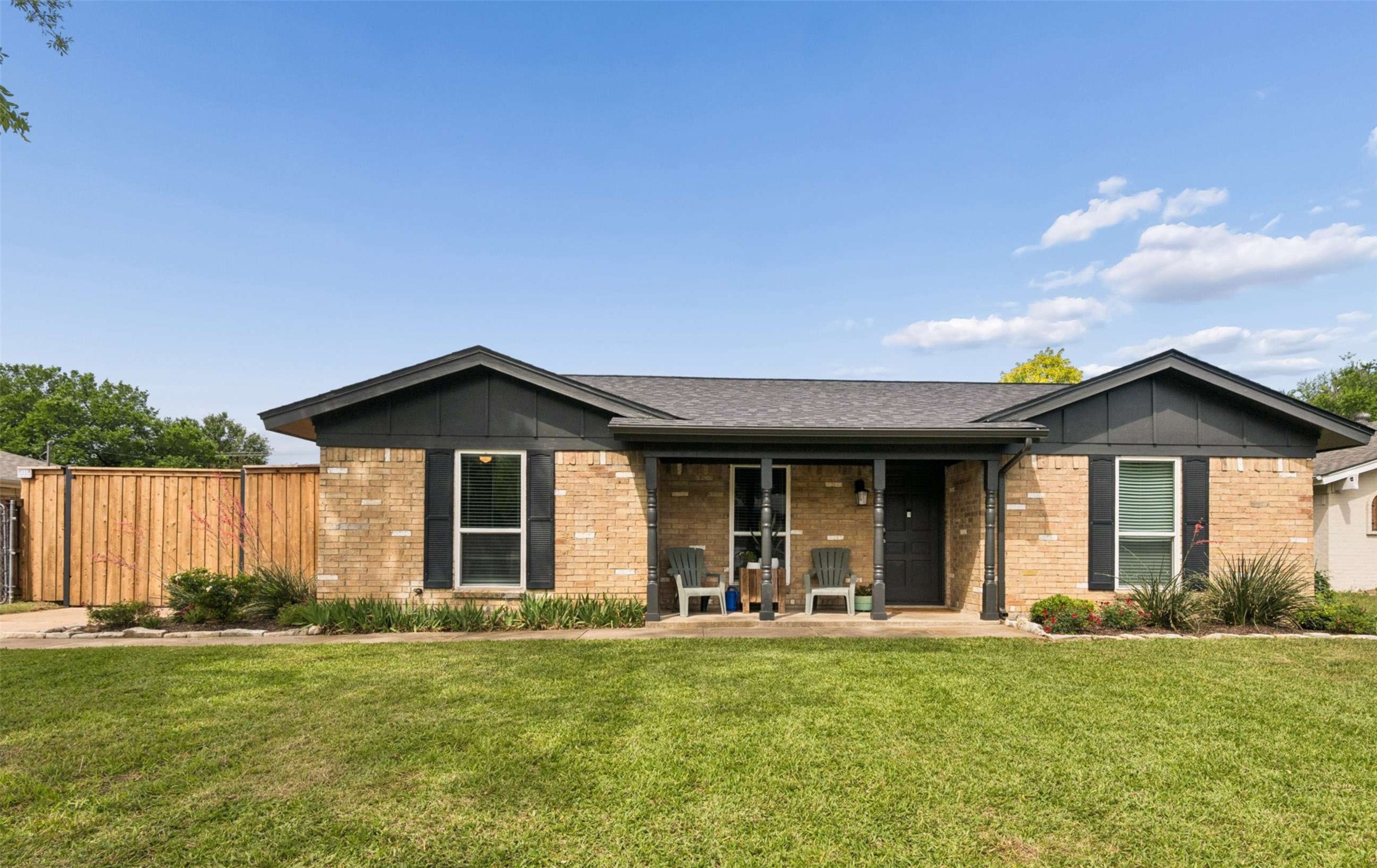2217 Shady Brook Drive Bedford TX 76021