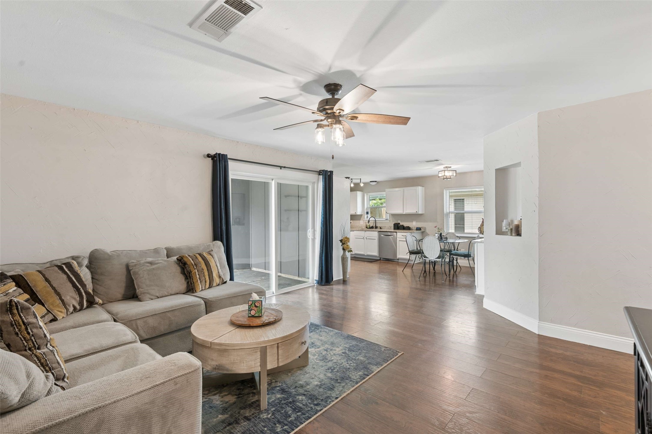 2217 Shady Brook Drive Bedford TX 76021
