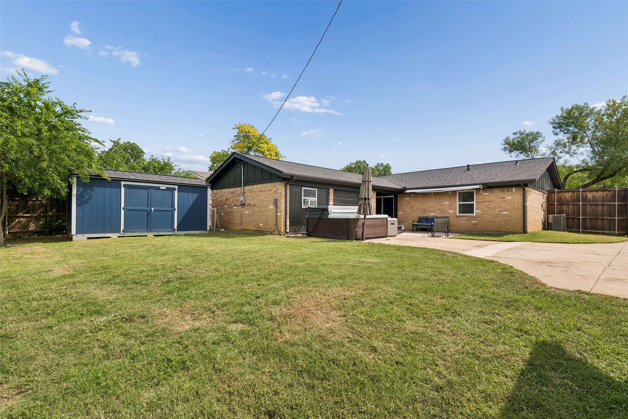 2217 Shady Brook Drive Bedford TX 76021