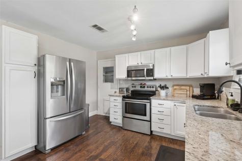2217 Shady Brook Drive Bedford TX 76021