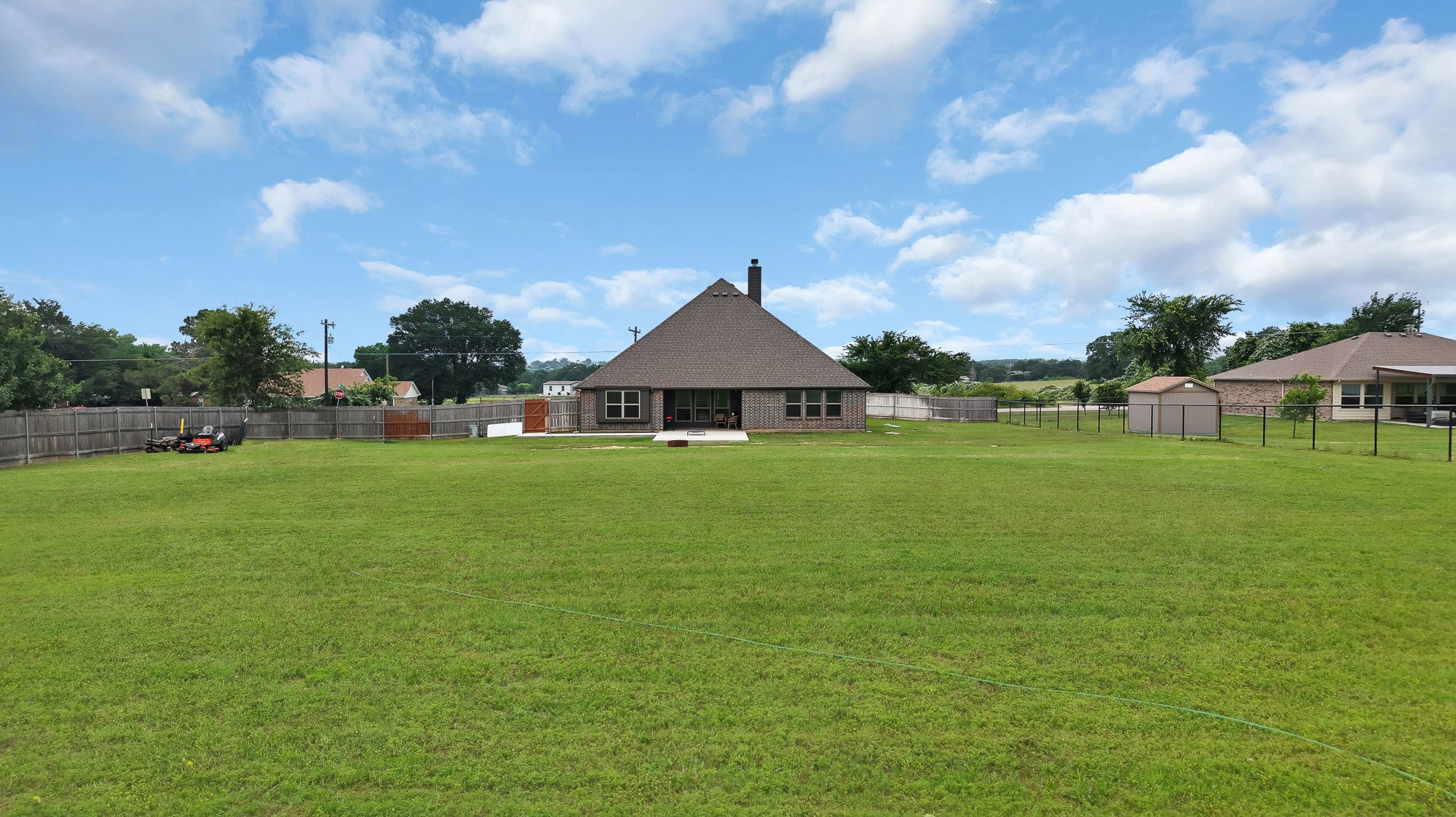 7440 Briar Road Azle TX 76020