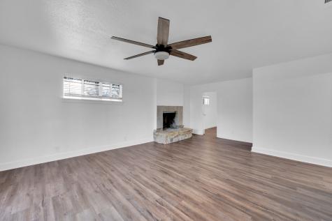 512 Virginia Avenue Waxahachie TX 75165