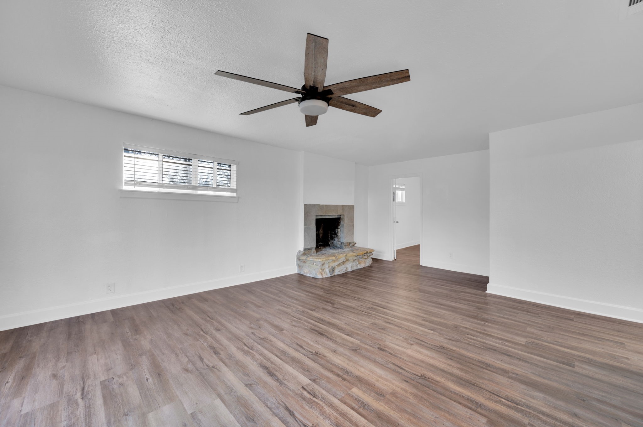 512 Virginia Avenue Waxahachie TX 75165