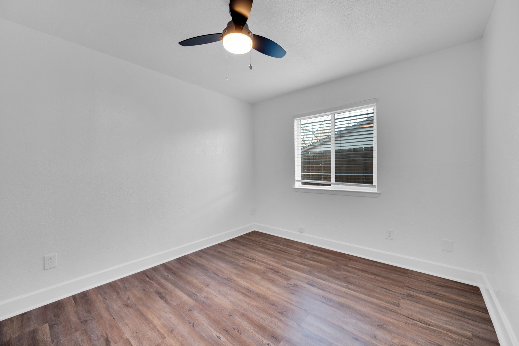 512 Virginia Avenue Waxahachie TX 75165