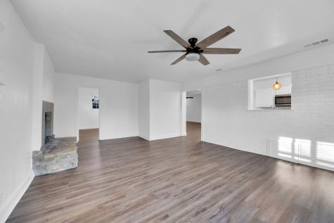 512 Virginia Avenue Waxahachie TX 75165