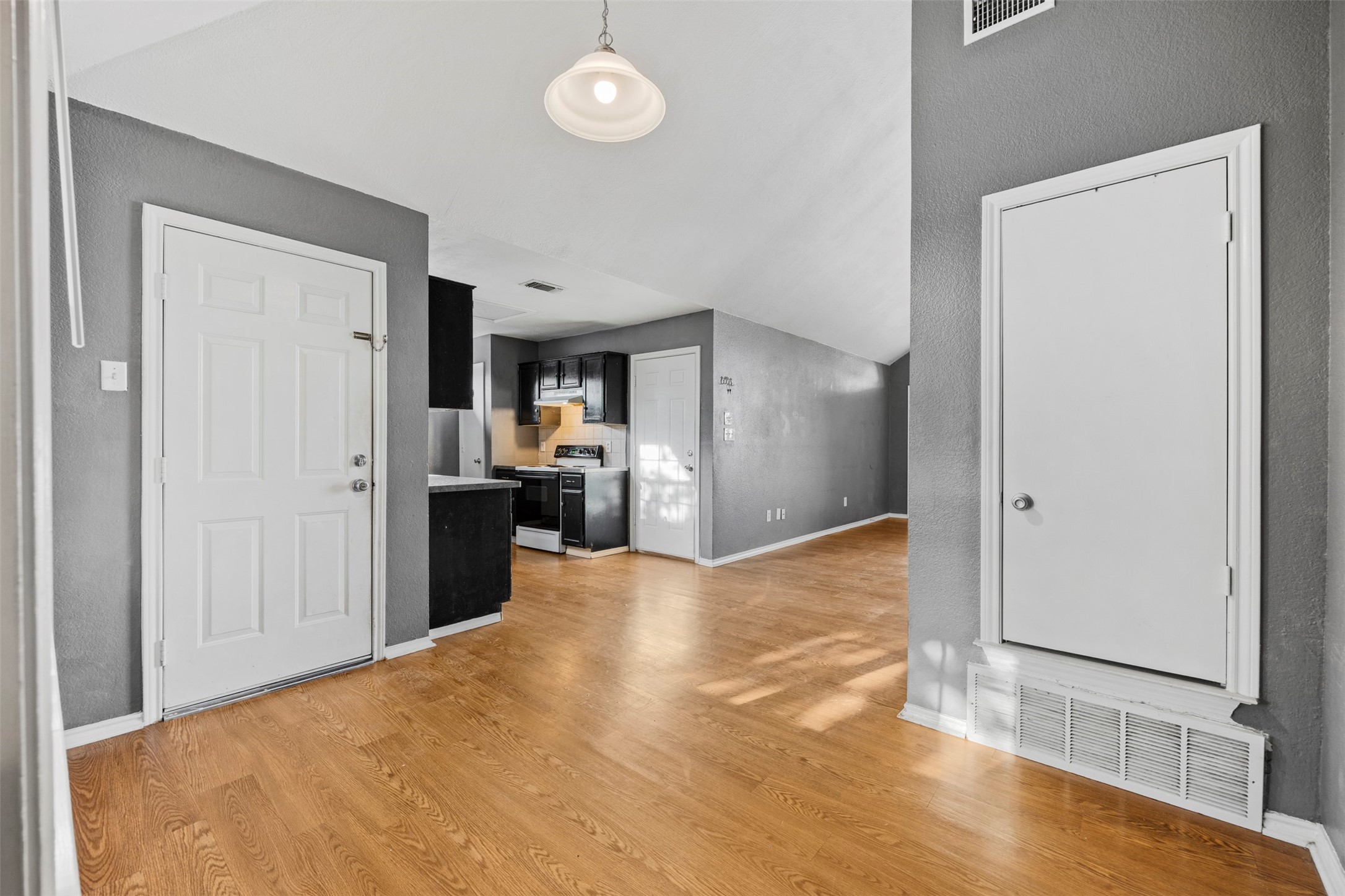905 Park Place Boulevard Midlothian TX 76065