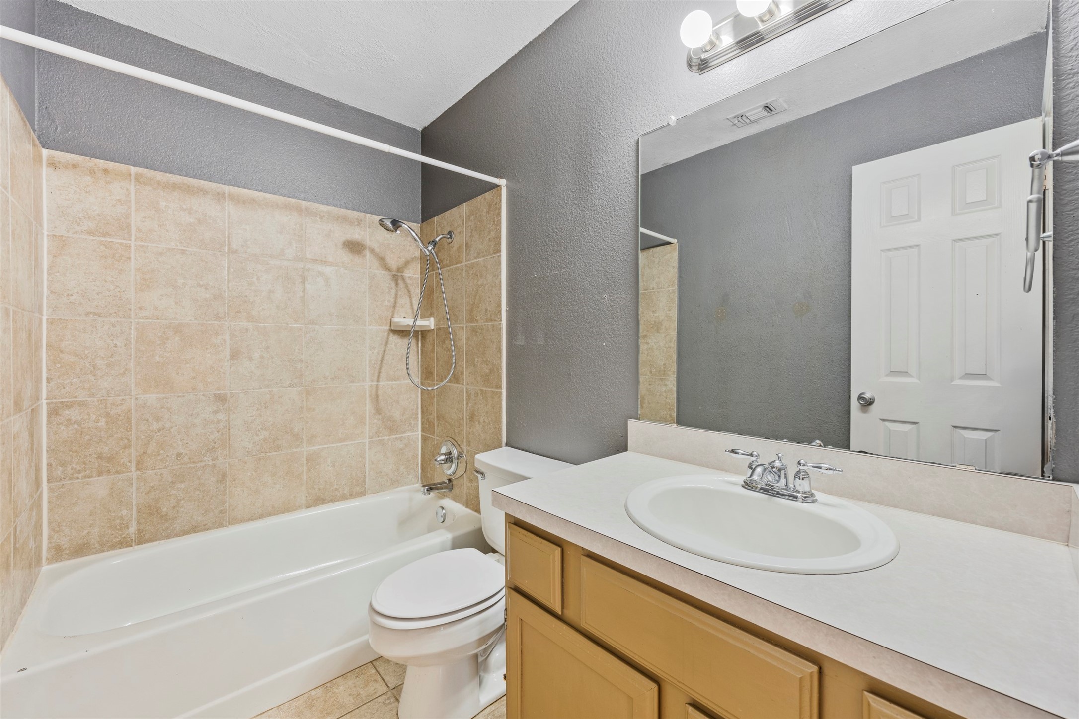 905 Park Place Boulevard Midlothian TX 76065