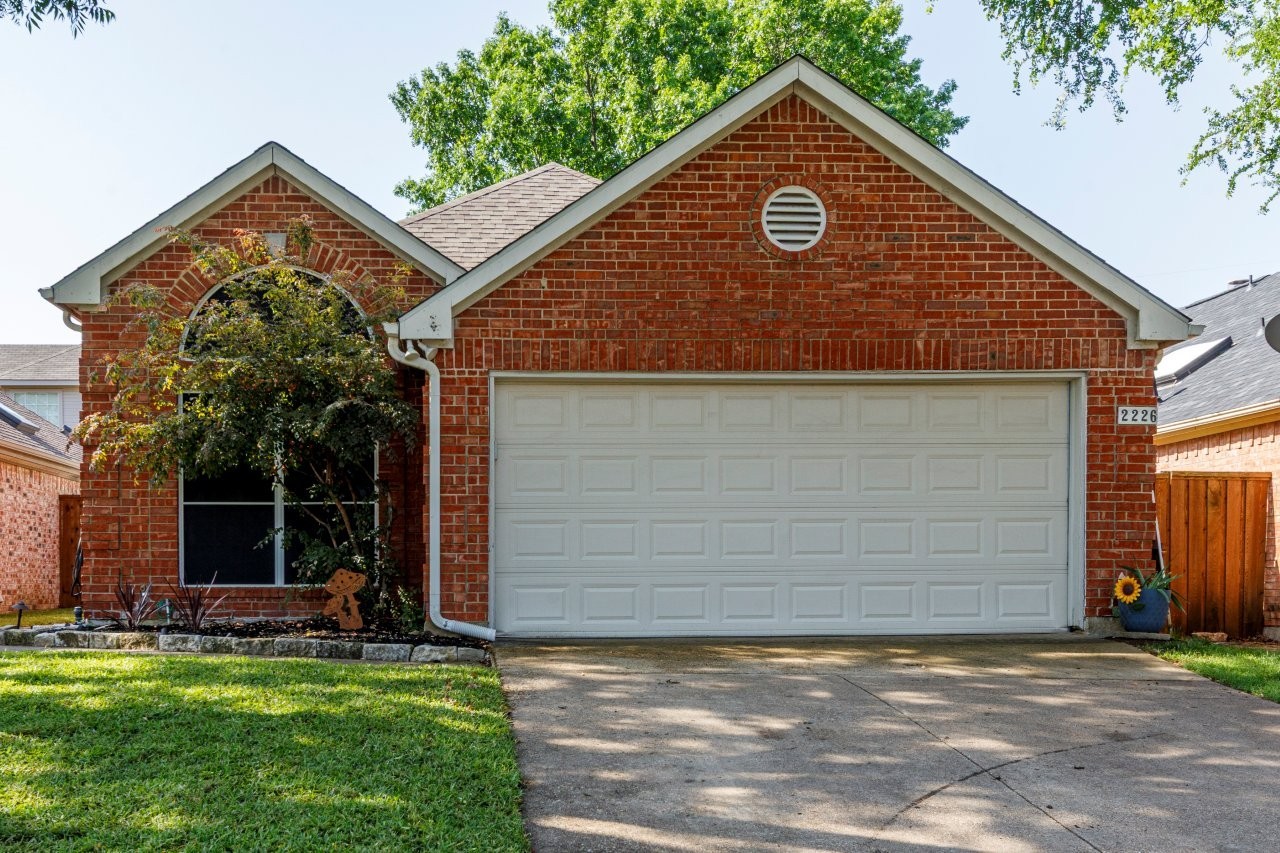 2226 Jasmine Lane Garland TX 75044