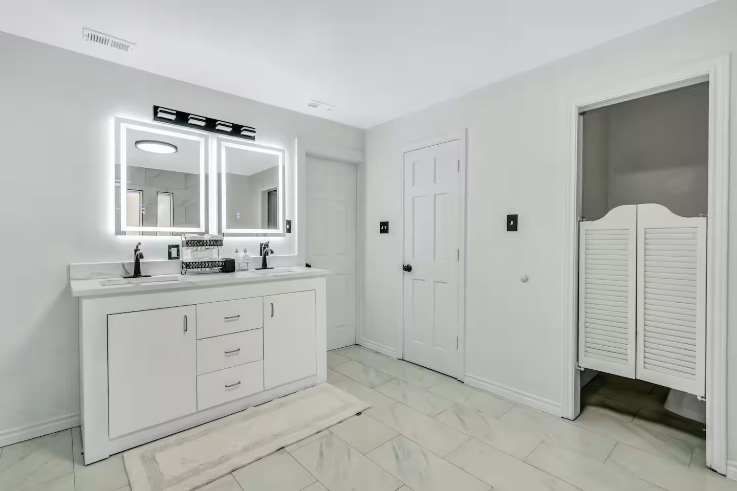 3402 S Glenbrook Drive Garland TX 75041