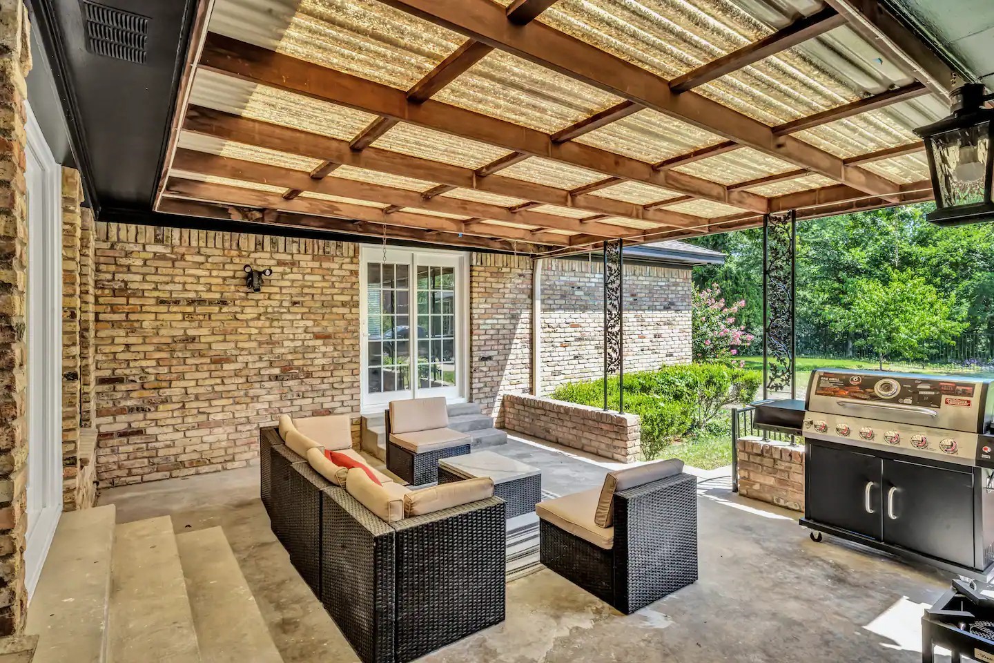 3402 S Glenbrook Drive Garland TX 75041