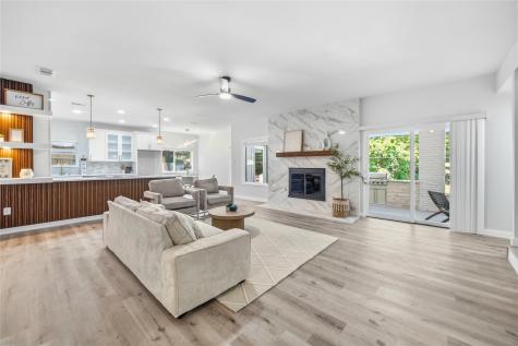 1013 Tanglewood Lane Arlington TX 76012