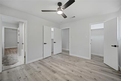 1013 Tanglewood Lane Arlington TX 76012