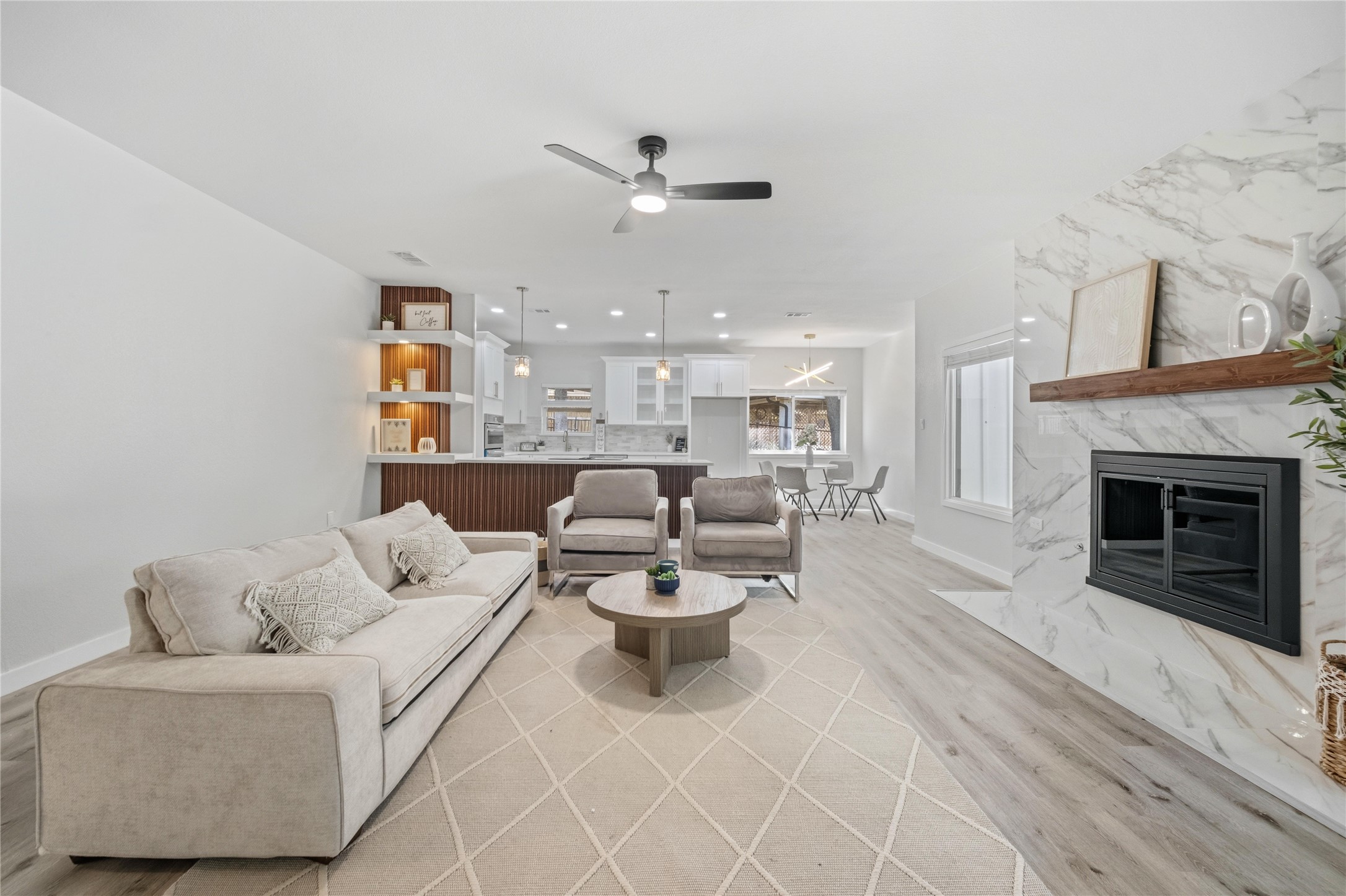 1013 Tanglewood Lane Arlington TX 76012