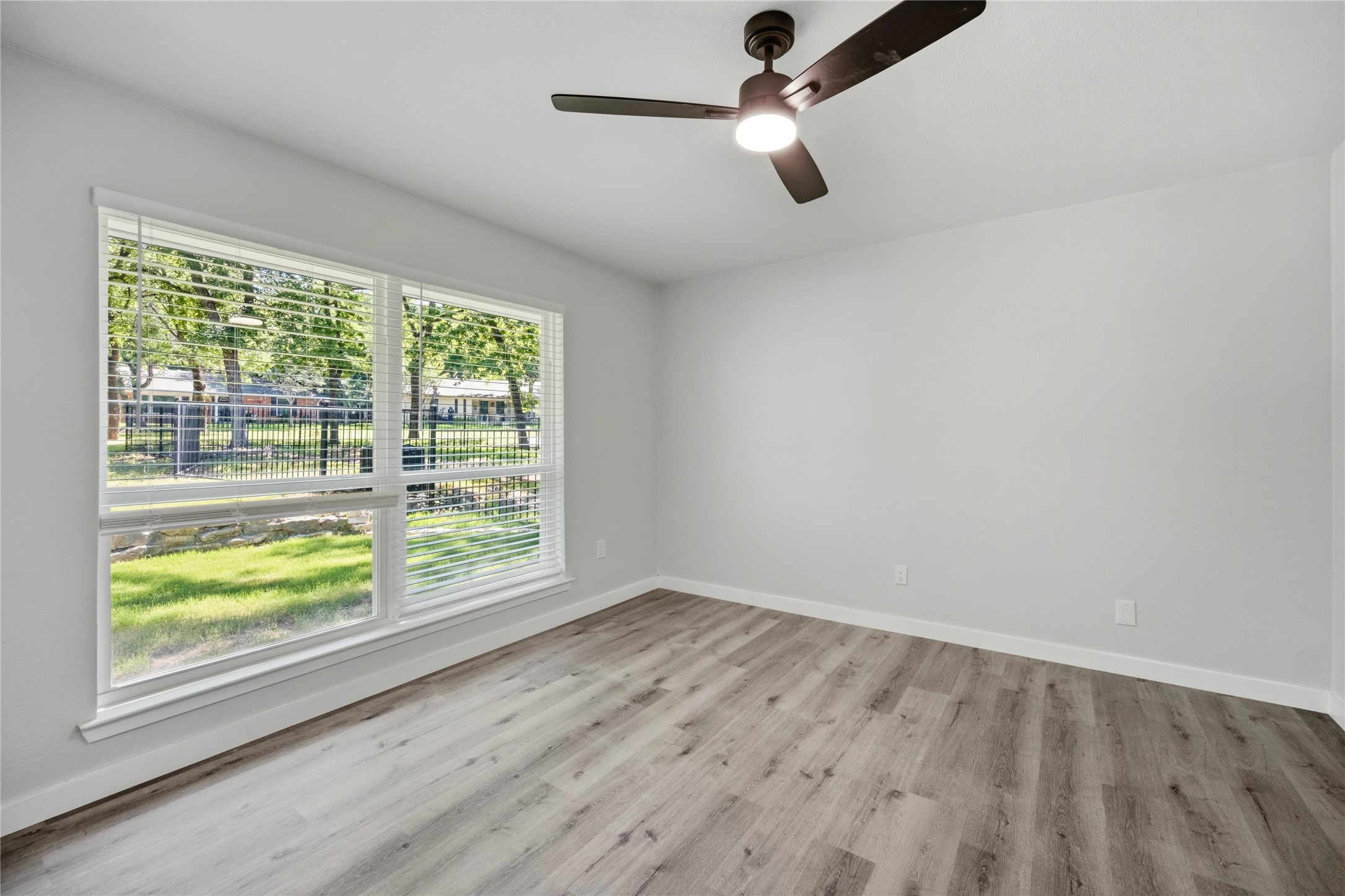 1013 Tanglewood Lane Arlington TX 76012