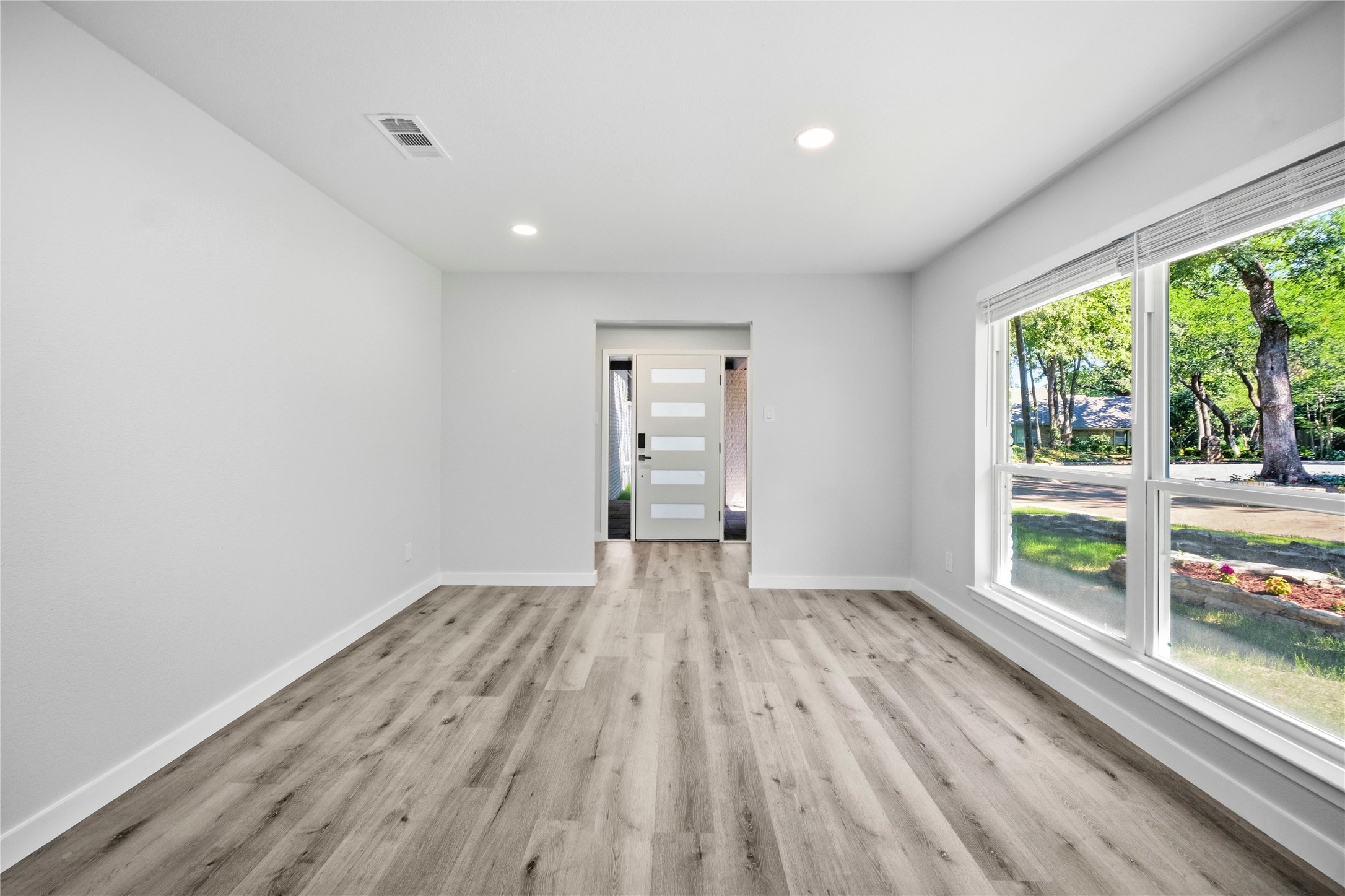 1013 Tanglewood Lane Arlington TX 76012
