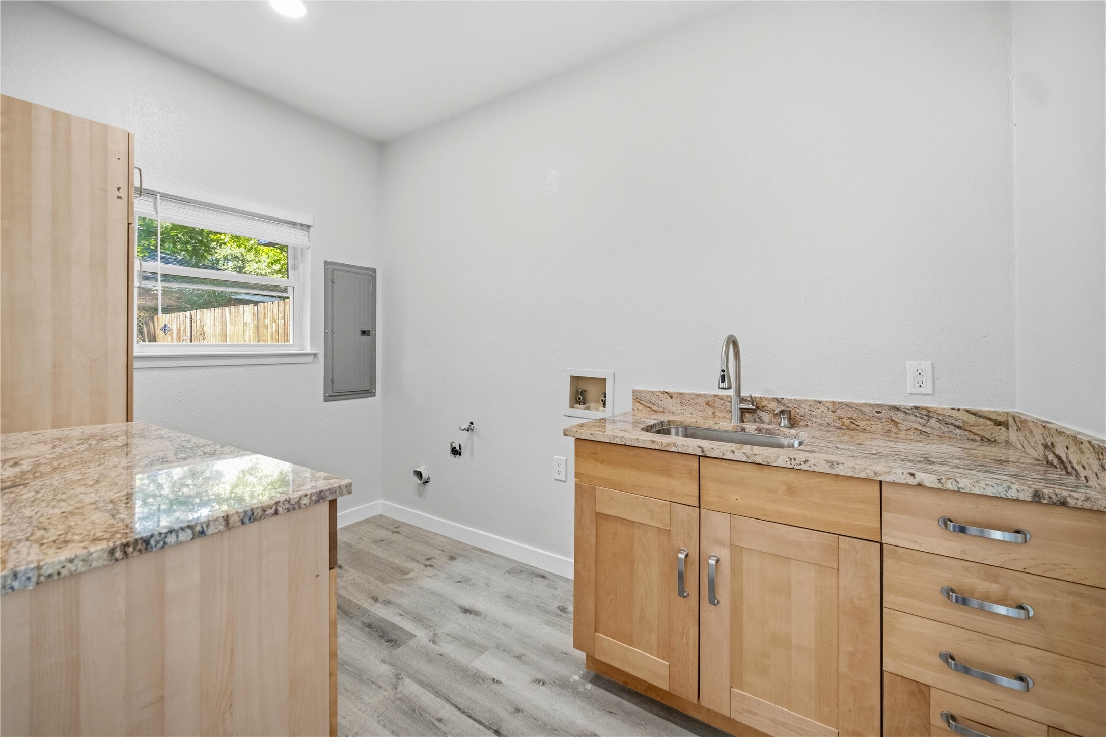 1013 Tanglewood Lane Arlington TX 76012