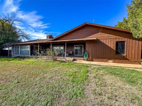 1527 County Road 165 Rochester TX 79544