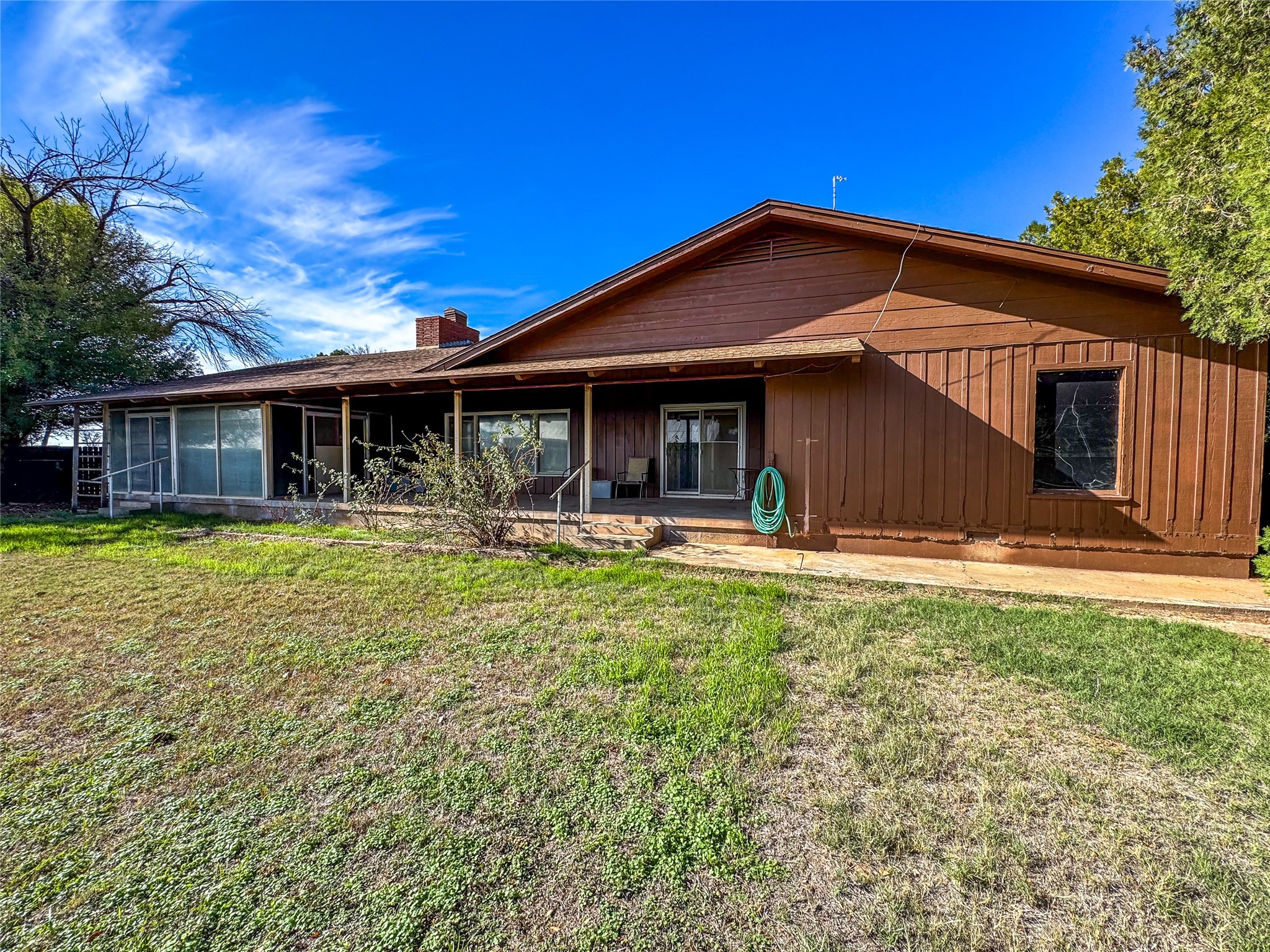 1527 County Road 165 Rochester TX 79544