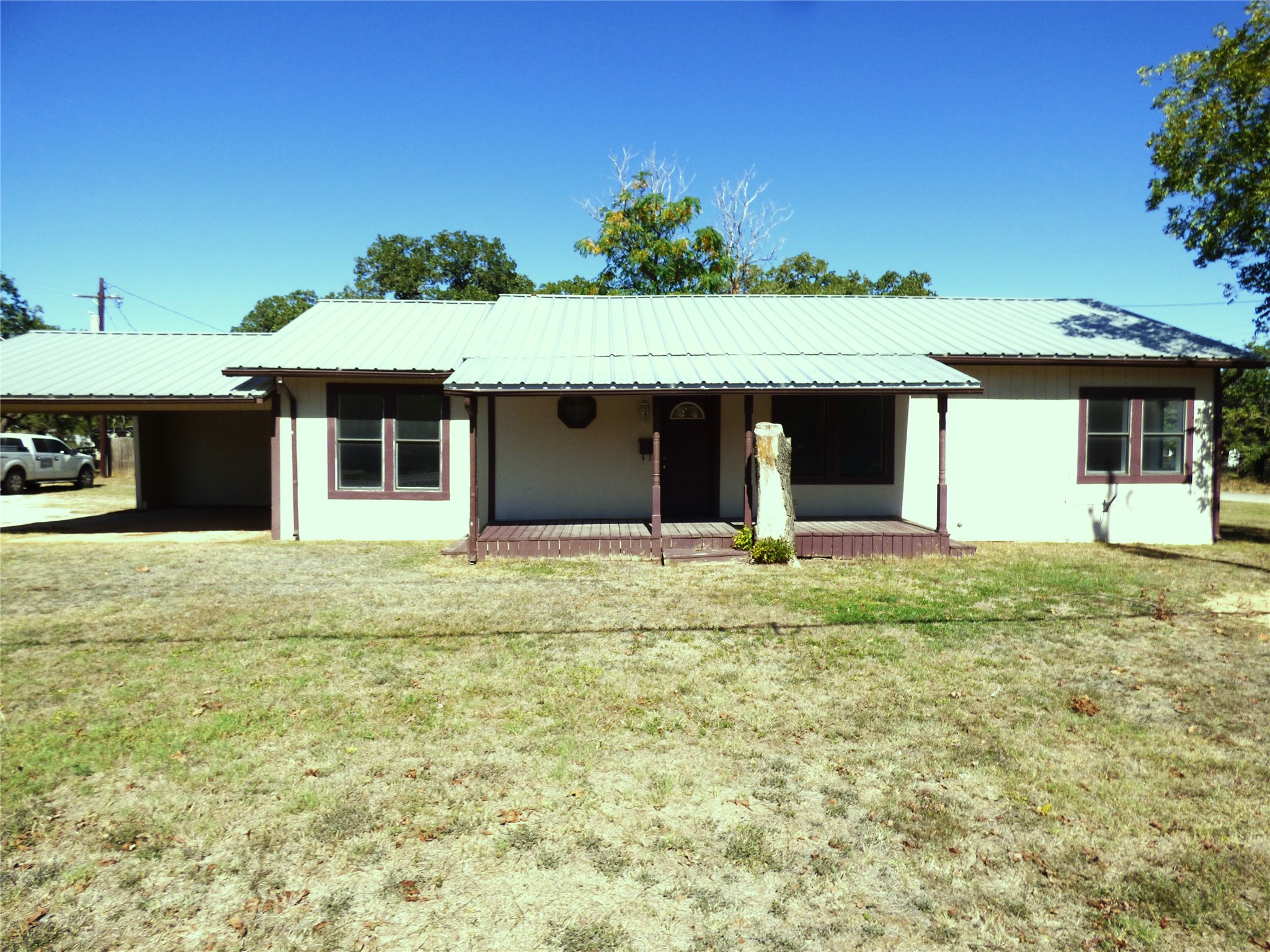 103 S Oaklawn Avenue Eastland TX 76448