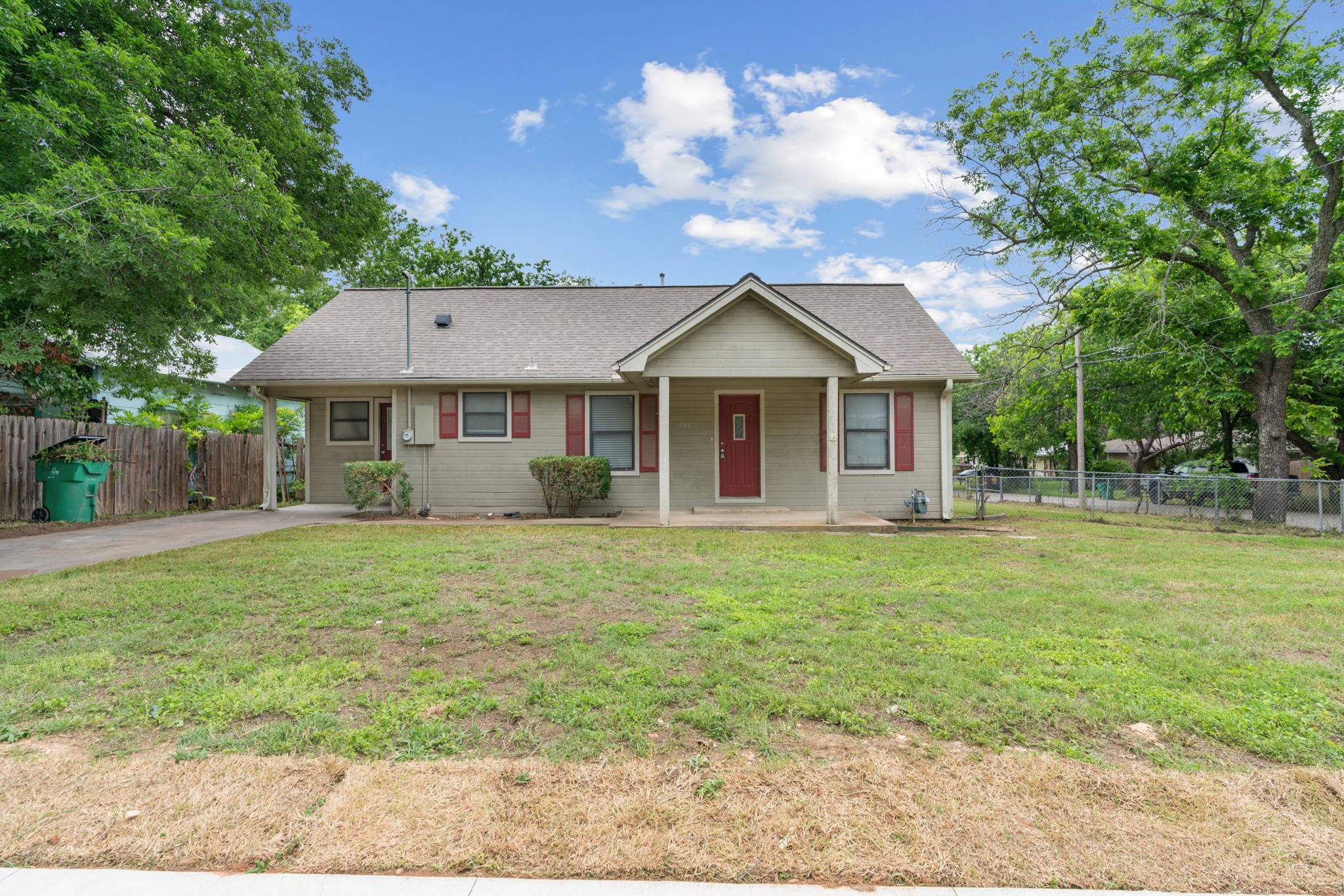986 W Long Street Stephenville TX 76401
