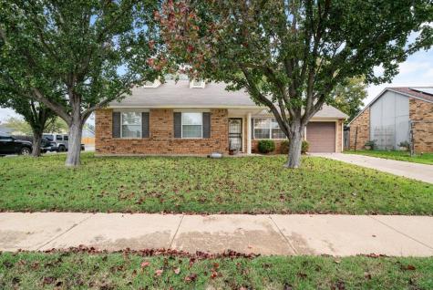 3748 Longmeadow Way Fort Worth TX 76133